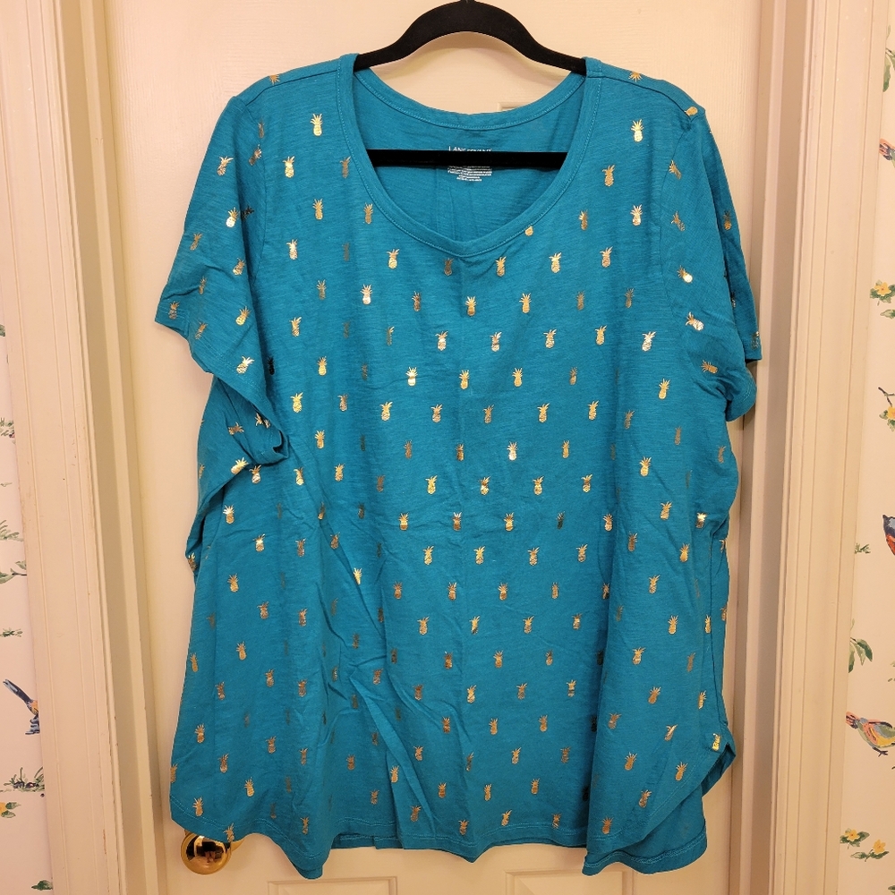 Lane Bryant Size 22/24 V Neck Tshirt Foil Pineapple Print